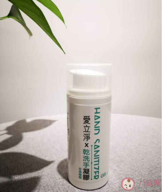 為什么干洗衣服不用水 怎么鑒別干洗和水洗 為什么干洗衣服不用水 怎么鑒別干洗和水洗