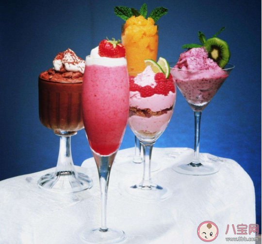 孕婦喝冷飲寶寶會有什么感受 孕婦吃冷飲會引發哪些健康問題