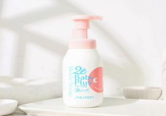 寶寶沐浴露和成年沐浴露有什么差別 寶寶可以用大人的沐浴露嗎