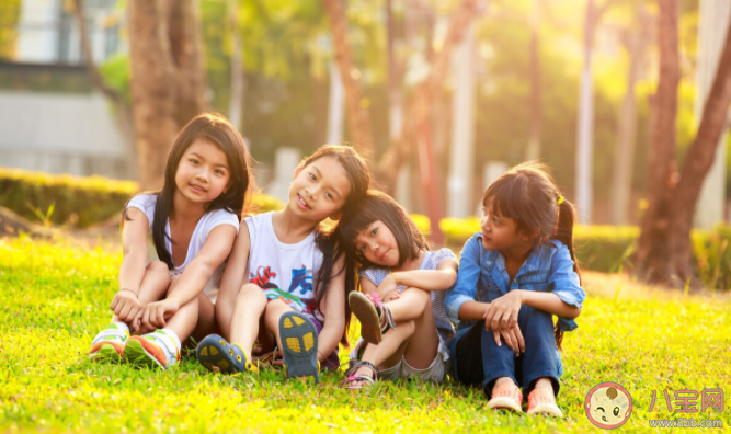 0—5歲兒童社交規律是怎樣的 怎么培養孩子的社交技能