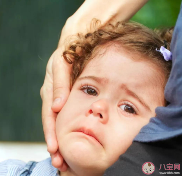 孩子總是用哭來要挾大人咋辦 父母怎么對孩子做克制訓練