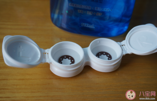 隱形眼鏡護理液怎么選擇 不同類型鏡片護理液產(chǎn)品介紹及使用步驟 隱形眼鏡護理液怎么選擇 不同類型鏡片護理液產(chǎn)品介紹及使用步驟