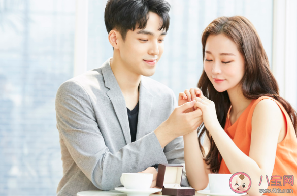 男朋友一定要哄著讓著女朋友嗎 為什么女生在戀愛里又要哄又要作 男朋友一定要哄著讓著女朋友嗎 為什么女生在戀愛里又要哄又要作