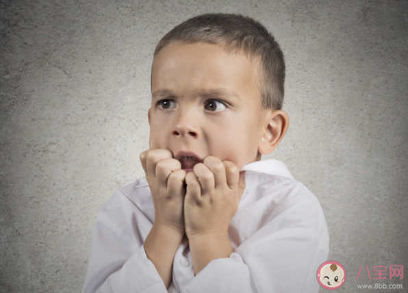 0-6歲寶寶不同年齡段分別害怕什么 孩子說(shuō)媽媽我怕怎么辦 0-6歲寶寶不同年齡段分別害怕什么 孩子說(shuō)媽媽我怕怎么辦