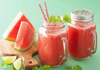 為什么吃冰鎮西瓜會引發胃損傷 哪些人不適合吃冰鎮西瓜