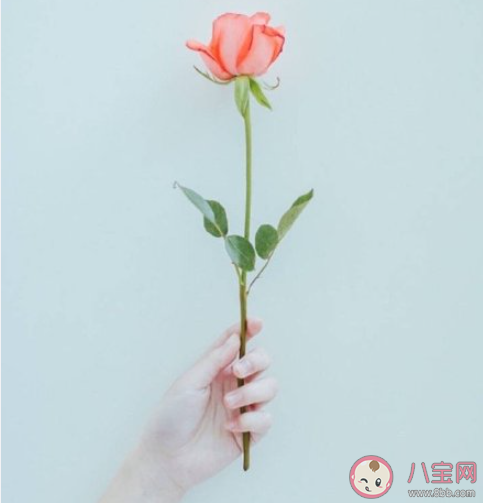 父親同意兒子穿裙子會影響性別教育嗎 如何給孩子做性別教育