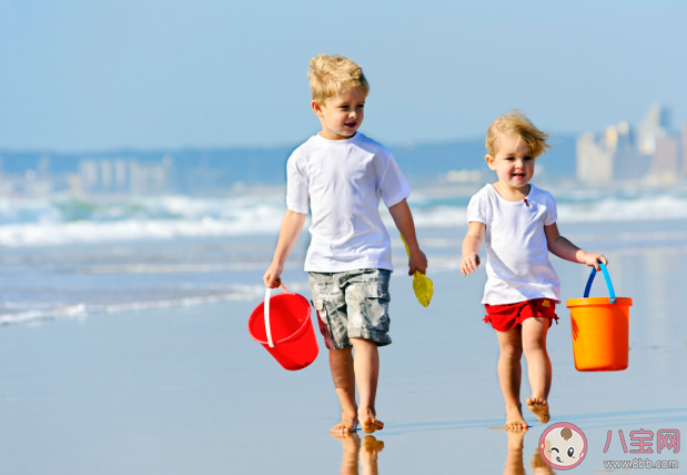 孩子比大人更容易中暑嗎 怎么判斷孩子是不是中暑了