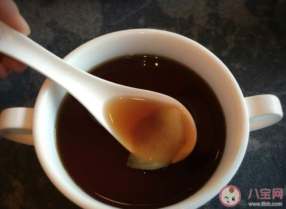 如何區分風寒感冒和風熱感冒 只要感冒就可服用藿香正氣水嗎