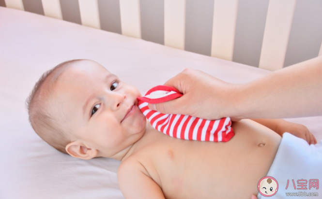 孩子晚上睡覺流口水多正常嗎 睡覺流口水和不流口水有什么區(qū)別