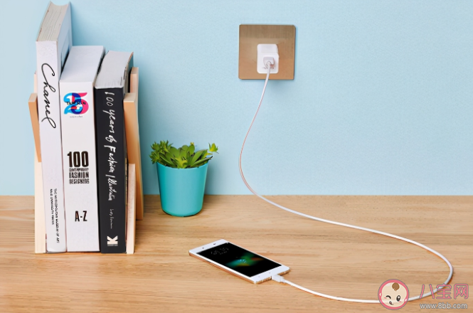 手機充電一夜不拔對電池有沒有壞處 有哪些充電方式是損害手機的 手機充電一夜不拔對電池有沒有壞處 有哪些充電方式是損害手機的