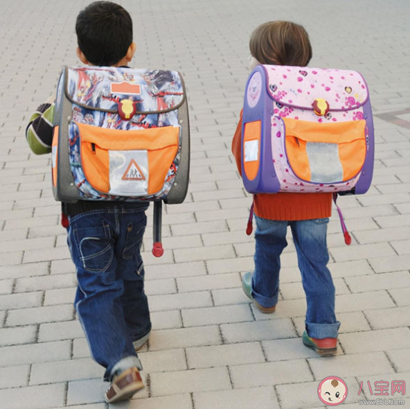 孩子上小學書包怎么挑選 ?不合理的書包對孩子有什么傷害
