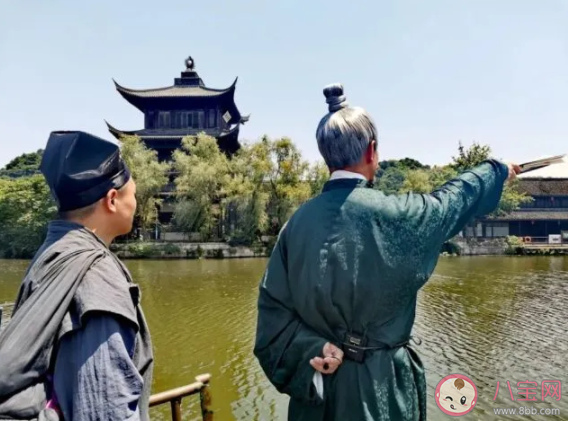 賀知章為何這么愛鏡湖 關于鏡湖的詩詞有哪些