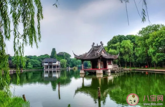 賀知章為何這么愛鏡湖 關于鏡湖的詩詞有哪些