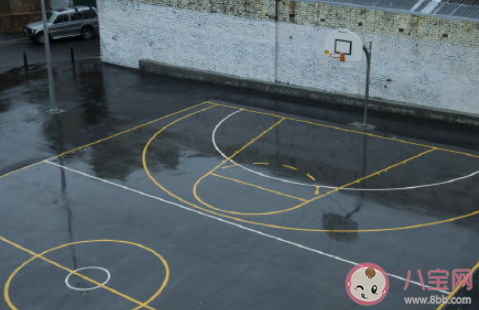 雨天出行哪些安全知識必須告訴孩子 暴雨天出行避險指南