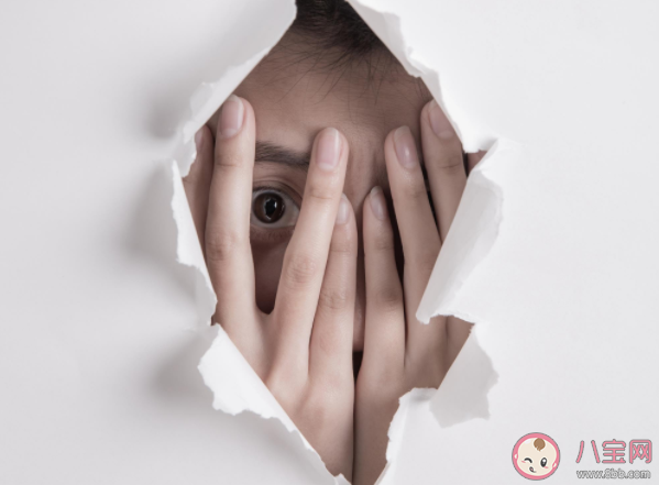 性格內向不愛爭搶的人適合什么工作 內向型人的擇業秘笈