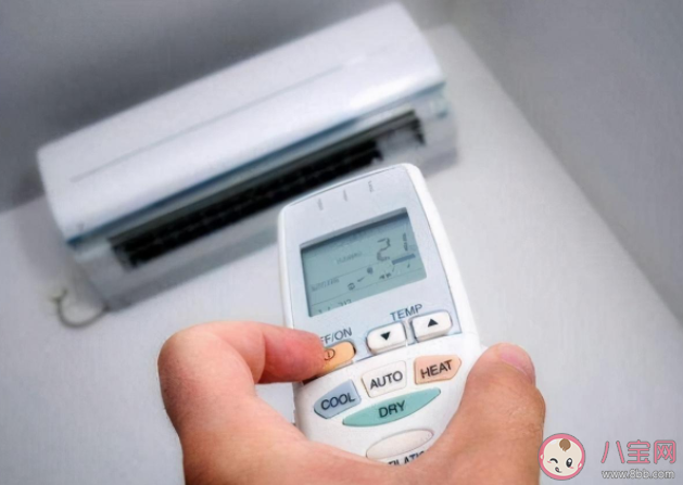 寶寶吹空調好還是吹風扇好 怎么吹空調寶寶不生病