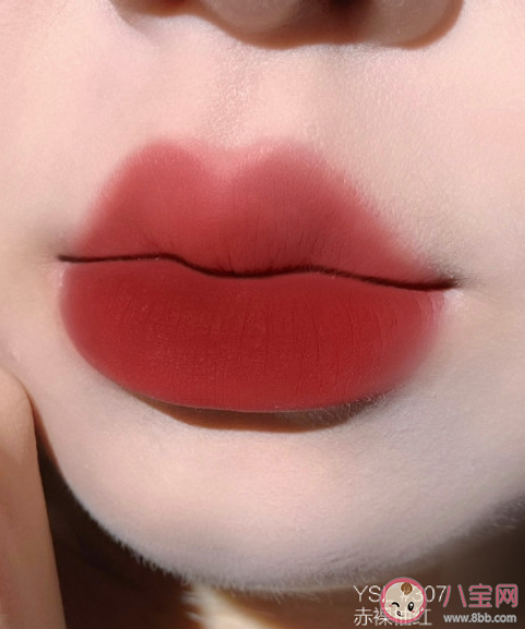 全新YSL小黑條口紅測(cè)評(píng) YSL小黑條色號(hào)怎么選