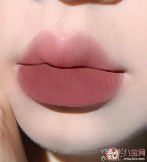 全新YSL小黑條口紅測(cè)評(píng) YSL小黑條色號(hào)怎么選