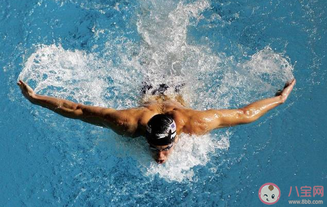 經(jīng)常游泳會(huì)有害處嗎 游泳幾天去一次更好