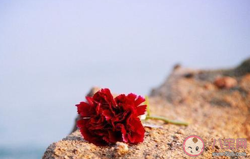 曾經你說看星空看日落不如看我的眼眸是什么歌 《曾經你說》完整版歌詞在線聽歌