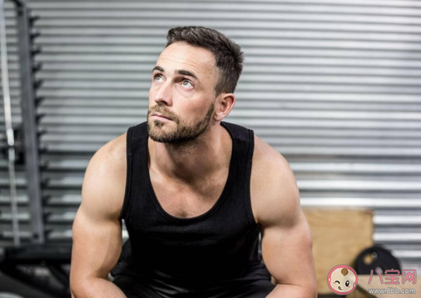 男人體毛多到底有什么好處 腿毛多少和什么有關(guān)