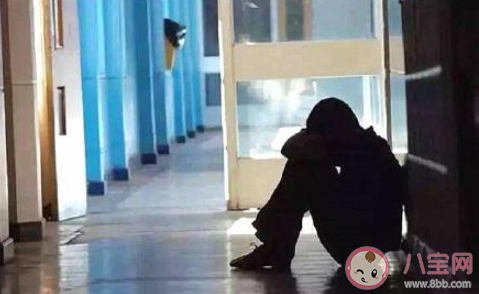 遇到校園霸凌該如何保護(hù)自己 遭遇校園欺凌第一時(shí)間該怎么辦 遇到校園霸凌該如何保護(hù)自己 遭遇校園欺凌第一時(shí)間該怎么辦