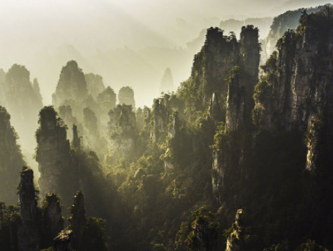 張家界A級景區門票向全國游客半價 具體是哪些景區半價