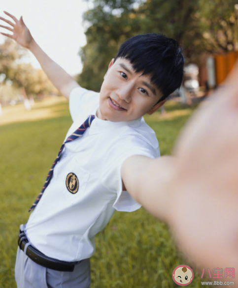 張杰新歌《看吶看》歌詞是什么 《看吶看》完整版歌詞在線聽歌 張杰新歌《看吶看》歌詞是什么 《看吶看》完整版歌詞在線聽歌