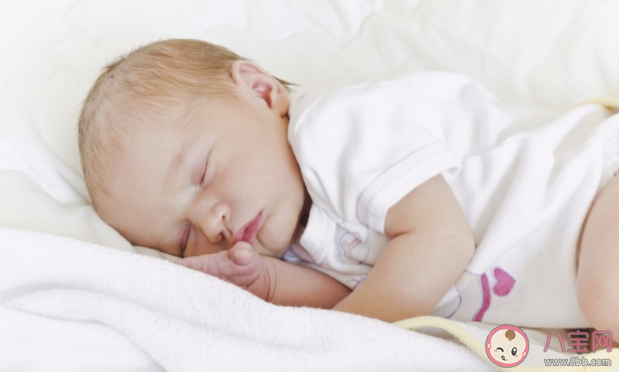寶寶哄睡容易放下難應(yīng)該怎么辦 有哪些正確的哄睡小技巧