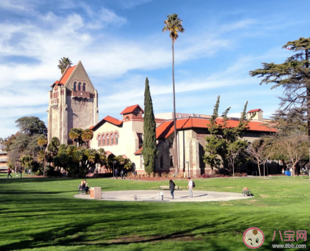 上了一個(gè)自己不太滿意的大學(xué)如何調(diào)整心態(tài) 對(duì)錄取大學(xué)不滿意怎么辦