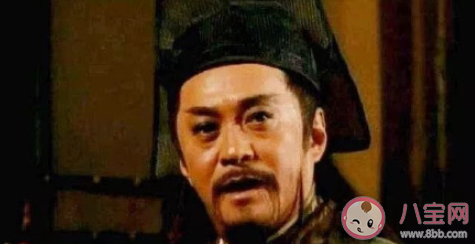 笑傲江湖里岳不群為何要排擠令狐沖 岳不群是怎樣的人