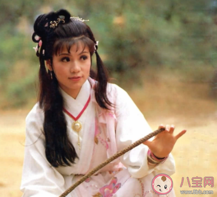 黃蓉的人設(shè)是不是過于完美 黃蓉出場扮作小乞丐是因為什么