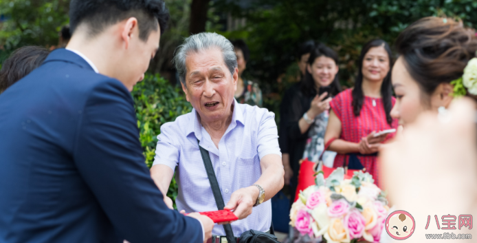 結婚后必須改口嗎 結婚后改口喊爸媽有什么技巧