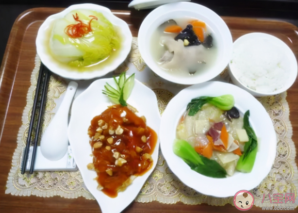 剖宮產術前術后怎么吃不那么疼 剖宮產哪些食物要謹慎食用