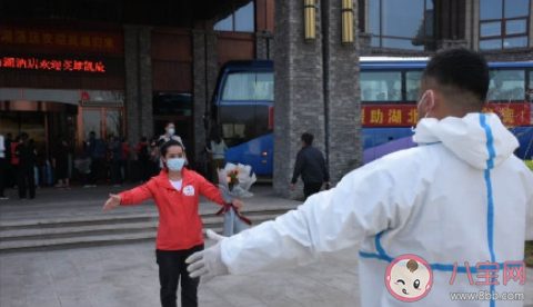 哪一次擁抱經歷讓你印象深刻 為什么擁抱能讓人覺得安心治愈 哪一次擁抱經歷讓你印象深刻 為什么擁抱能讓人覺得安心治愈