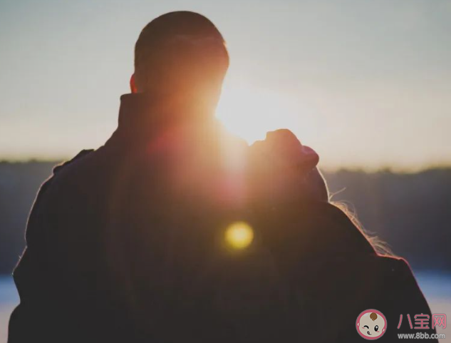 過于依賴對方什么體驗 戀愛中如何避免太過依賴對方 過于依賴對方什么體驗 戀愛中如何避免太過依賴對方