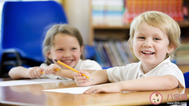 孩子專注力和什么有關 有哪些提高專注力的游戲訓練