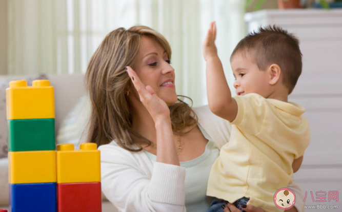 不同階段父母怎么和孩子玩 父母和孩子一起玩能學到什么