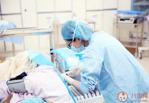 有哪些姿勢可以助產(chǎn) 孕晚期需要注意的問題 有哪些姿勢可以助產(chǎn) 孕晚期需要注意的問題