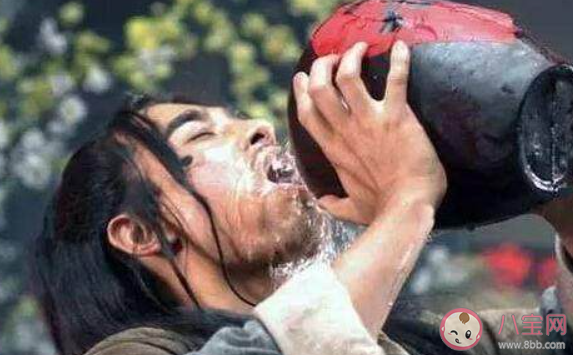 古人為什么那么能喝酒 古人酒量好的原因是什么