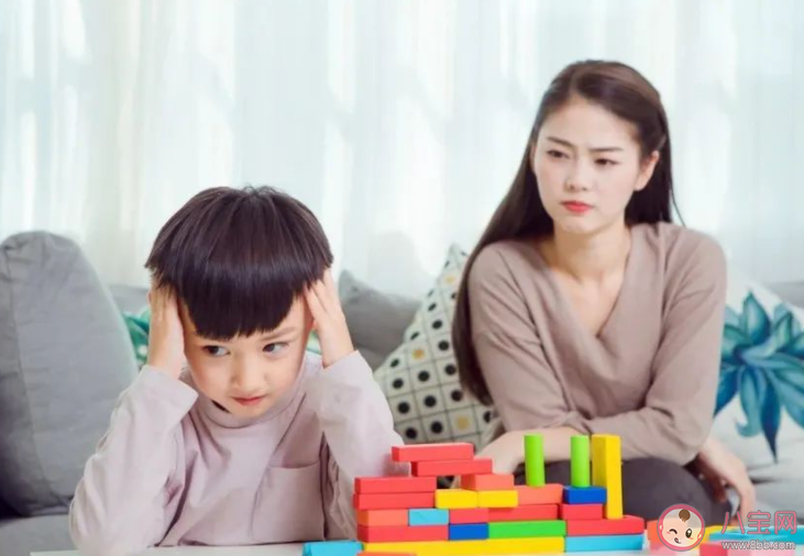 高學(xué)歷家長(zhǎng)是否更能教育好孩子 能否教育好孩子和家長(zhǎng)的學(xué)歷有關(guān)嗎