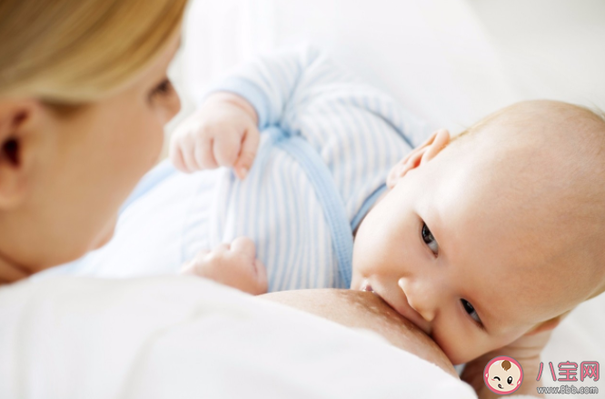 孩子吃奶咬乳頭正常嗎 孩子吃奶咬乳頭怎么辦