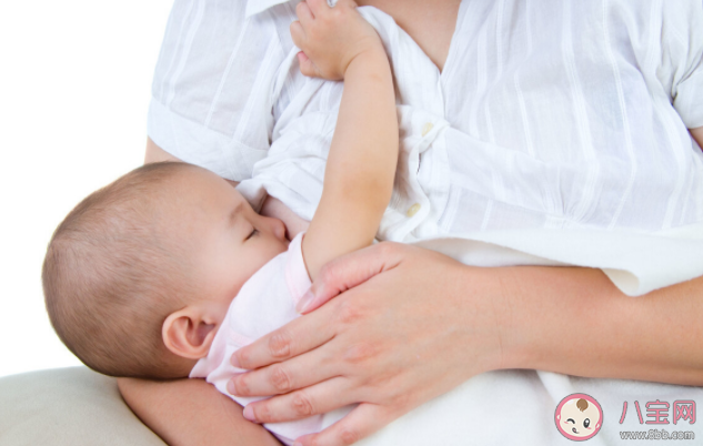 孩子吃奶咬乳頭正常嗎 孩子吃奶咬乳頭怎么辦