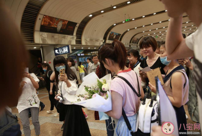 代拍照片合法嗎 代拍有多賺錢