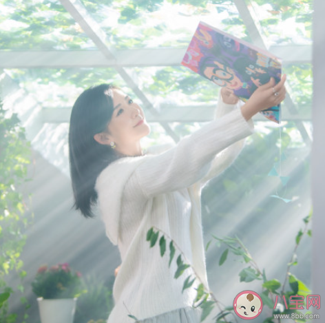 謝娜《小風(fēng)箏》歌詞是什么 《小風(fēng)箏》完整版歌詞在線聽歌