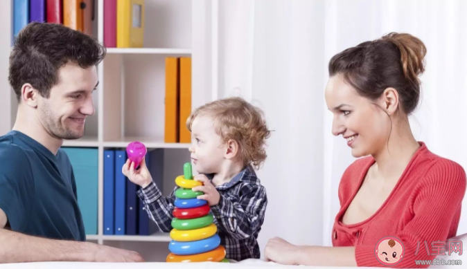 強(qiáng)迫孩子變得外向會(huì)怎樣 內(nèi)向害羞的孩子怎么教育