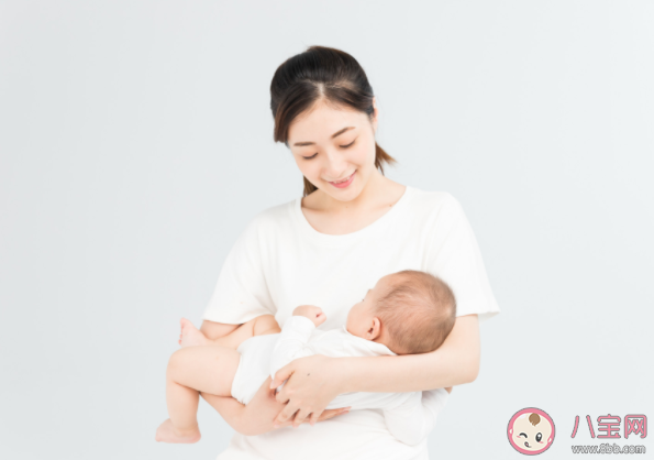 請月嫂有哪些好處 請月嫂要知道哪些信息