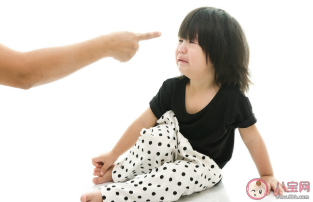 家長怎樣對付無理取鬧的孩子 孩子為什么那么任性 家長怎樣對付無理取鬧的孩子 孩子為什么那么任性