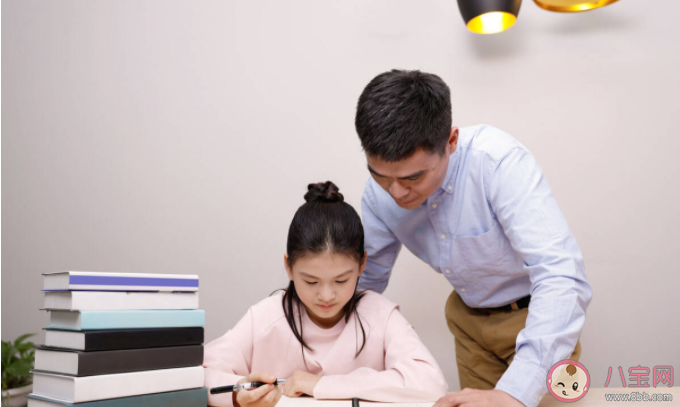 在指責(zé)型家庭成長(zhǎng)的孩子會(huì)變得怎樣 頻繁指責(zé)孩子會(huì)有哪些不好的影響