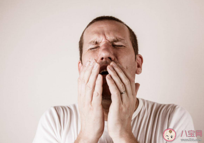 想咳嗽的時(shí)候可以憋著不咳嗎 為什么一咳嗽就停不下來